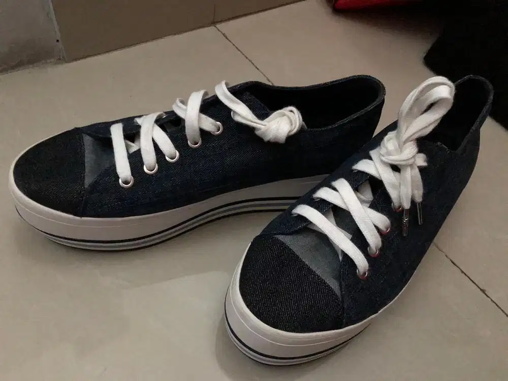 Micheal Kors Ronnie Denim Shoes