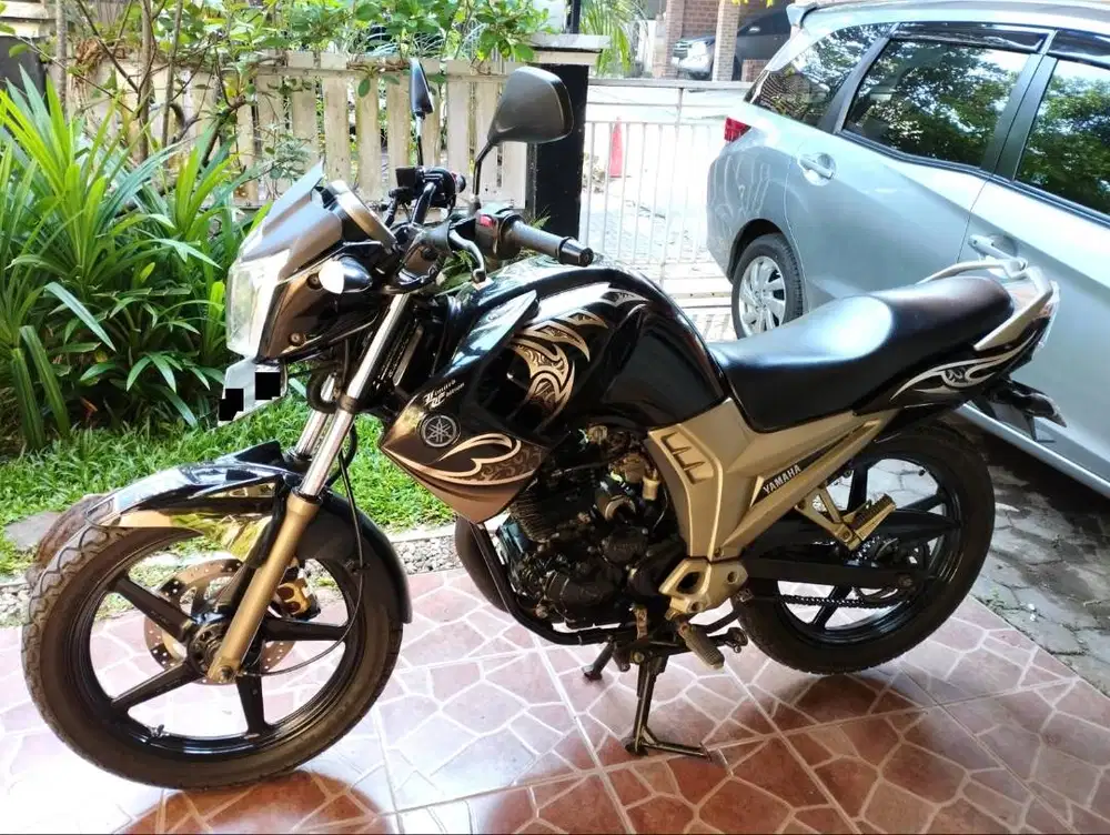 Scorpio Limited Golden Edition 2014