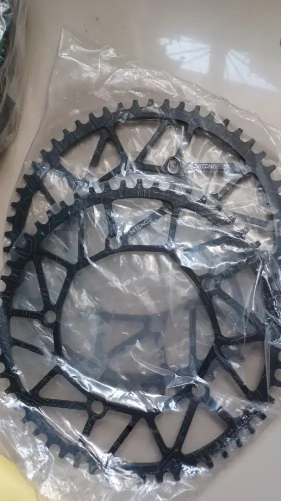 Chainiring 54T dan 56T