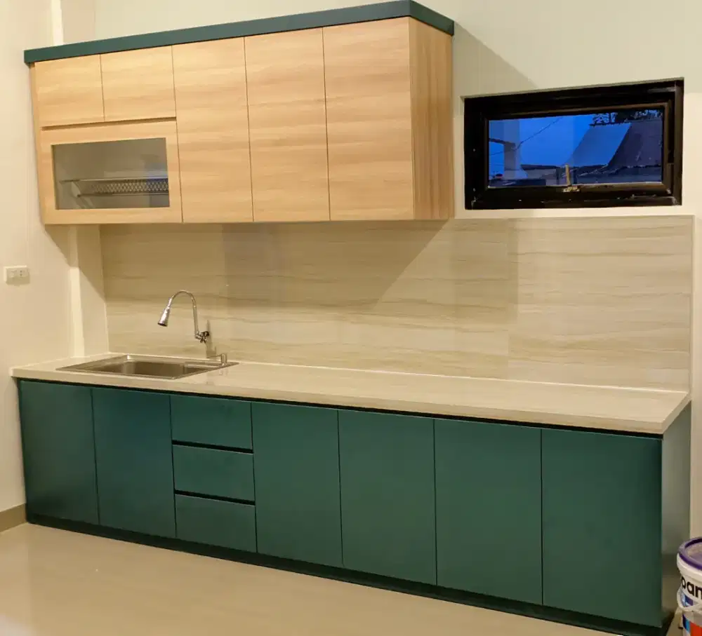 Kitchen Set, lemari pakaian, backdroop tv & custom int   erior lainnya