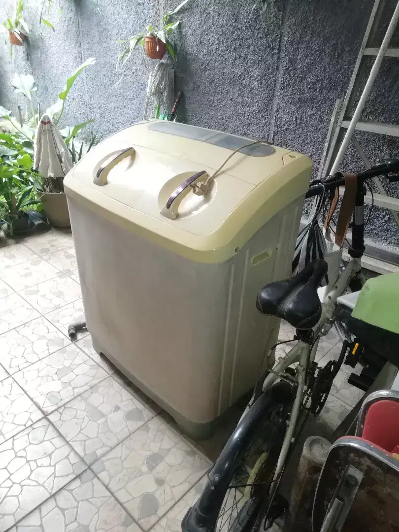 Mesin Cuci 9Kg 2 tabung murah