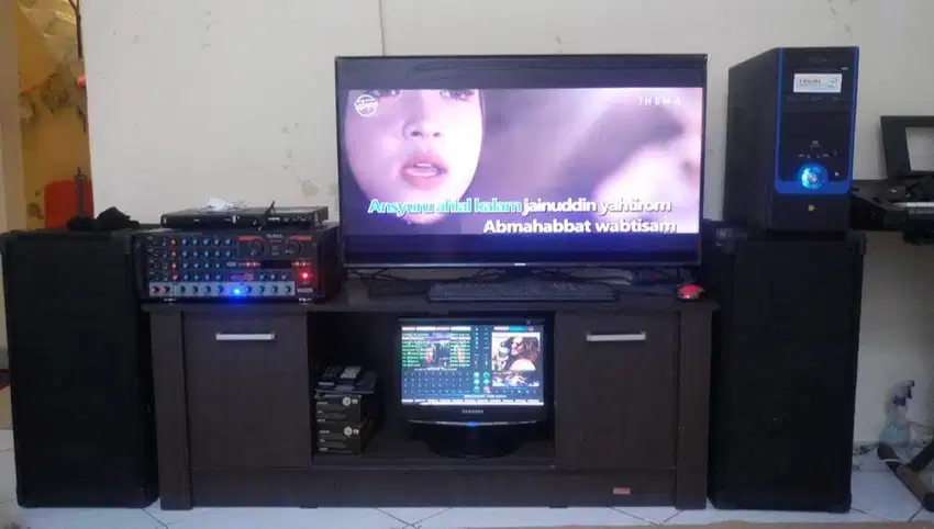 Komputer Karaoke 17.000 Lagu