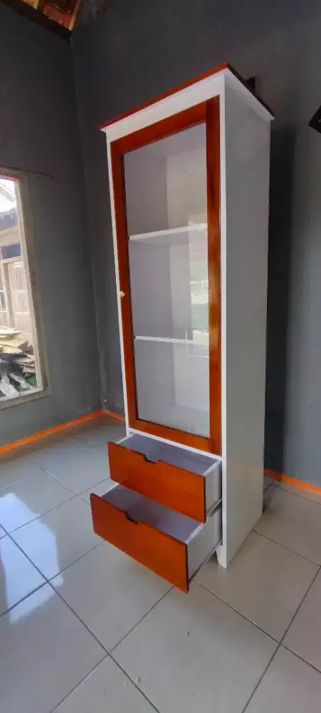 Almari kecil serbaguna