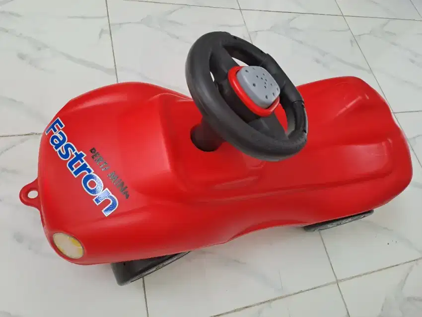 Mobil dorong anak/Dolu ride on mobil anak 2 in 1