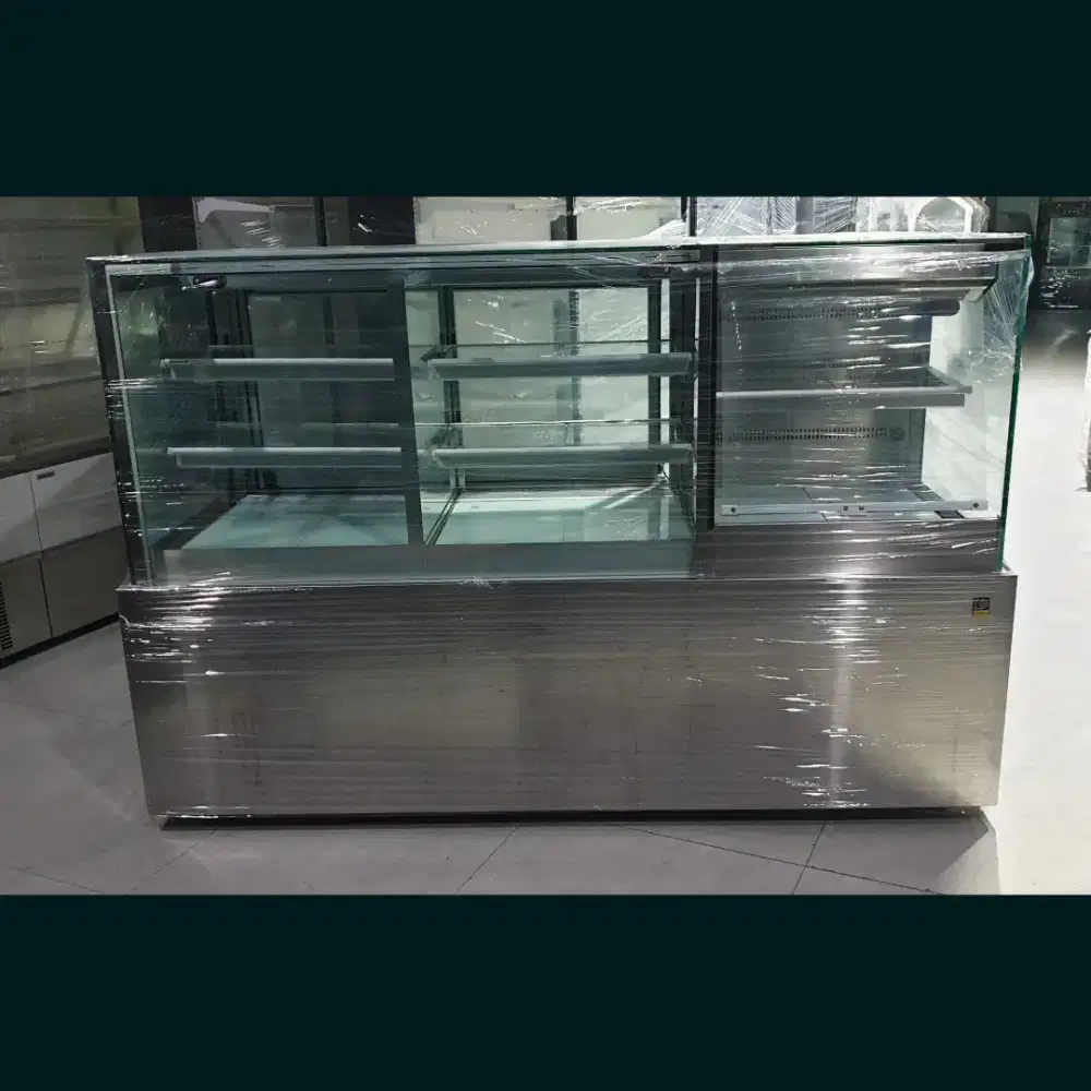 CAKE SHOWCASE / SHOWCASE CAKE 180