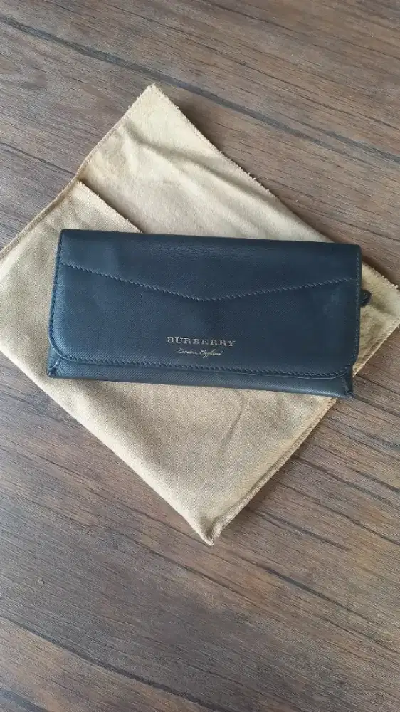 Dijual cepat dompet merk burberry original import