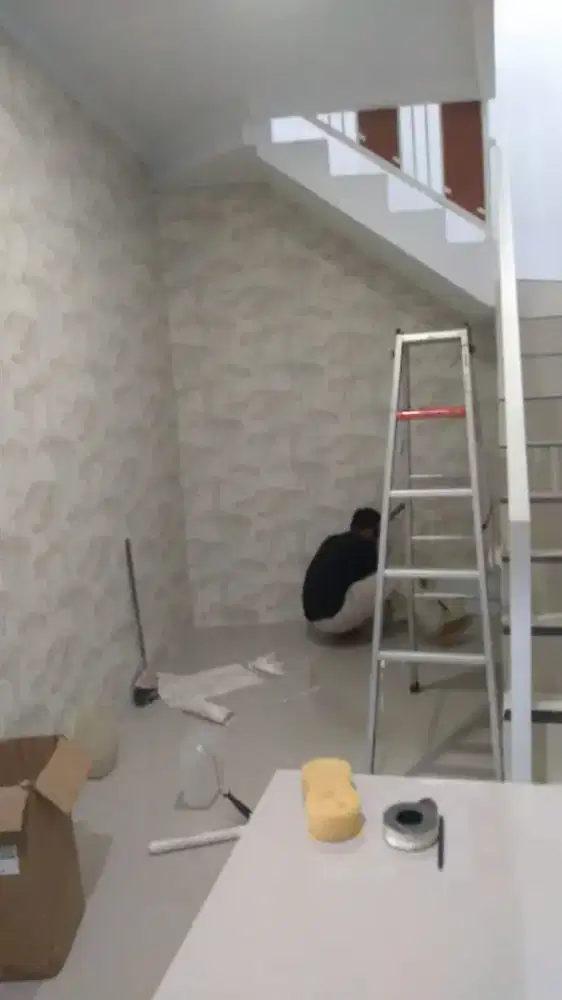 Wallpaper dinding premium,pemsangan khusus Bekasi trdkt.