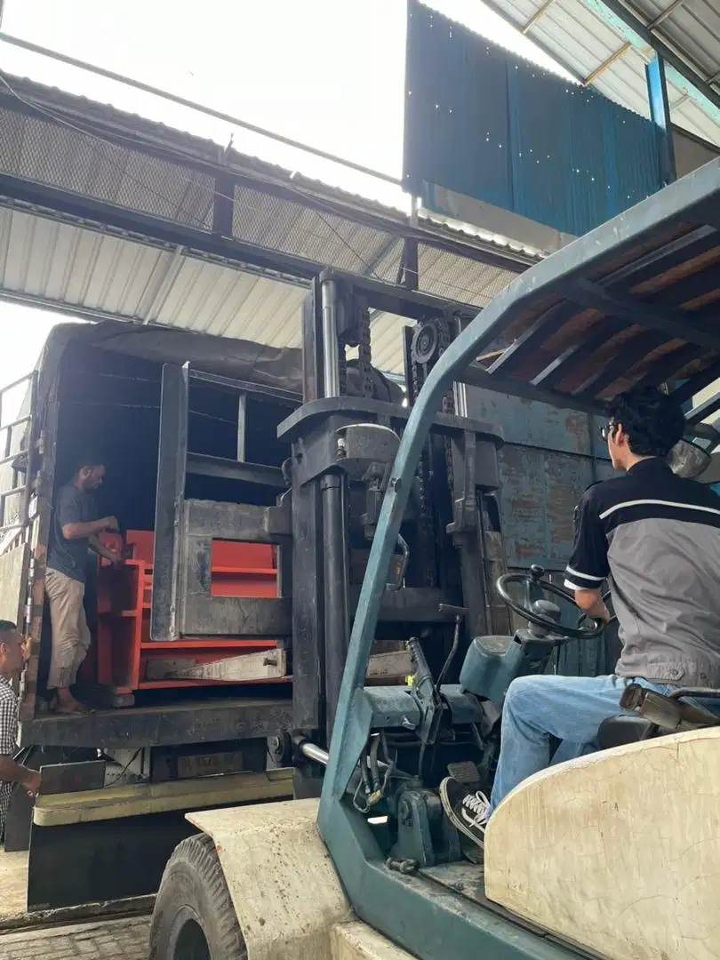 JAW CRUSHER 250x1200