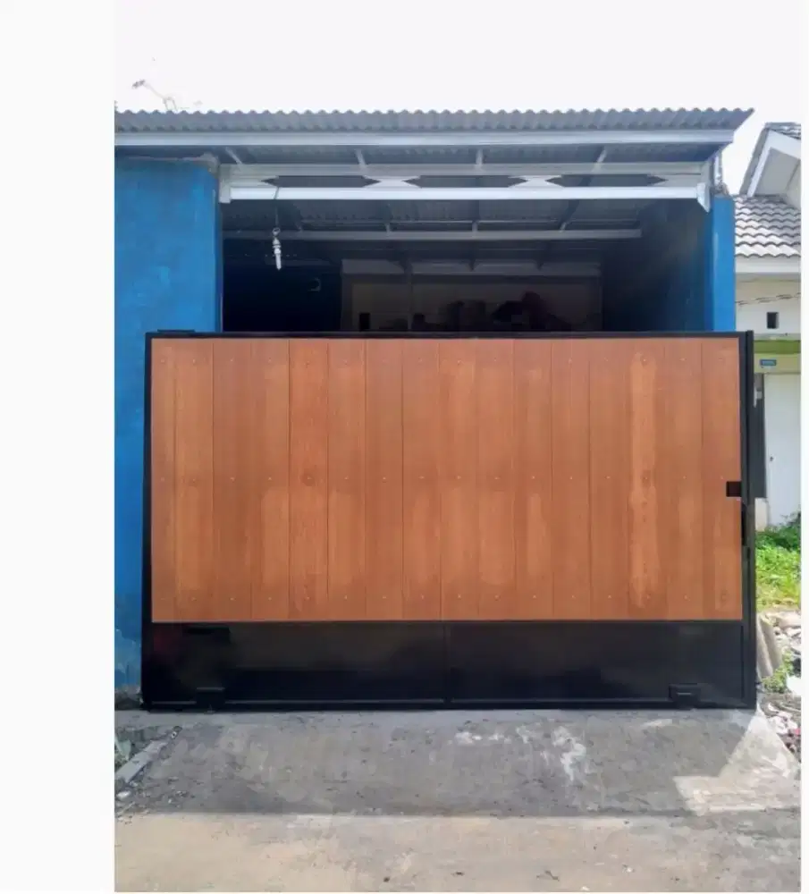 Pintu gerbang rumah minimalis