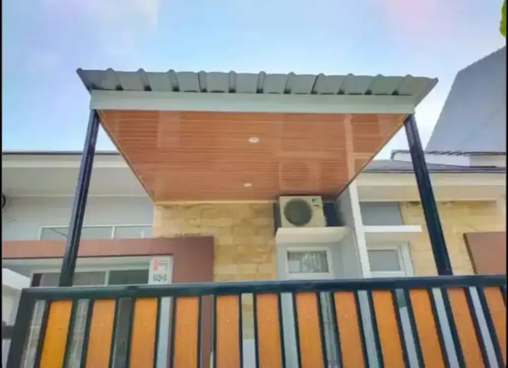 Kanopi atap spandek terpasang