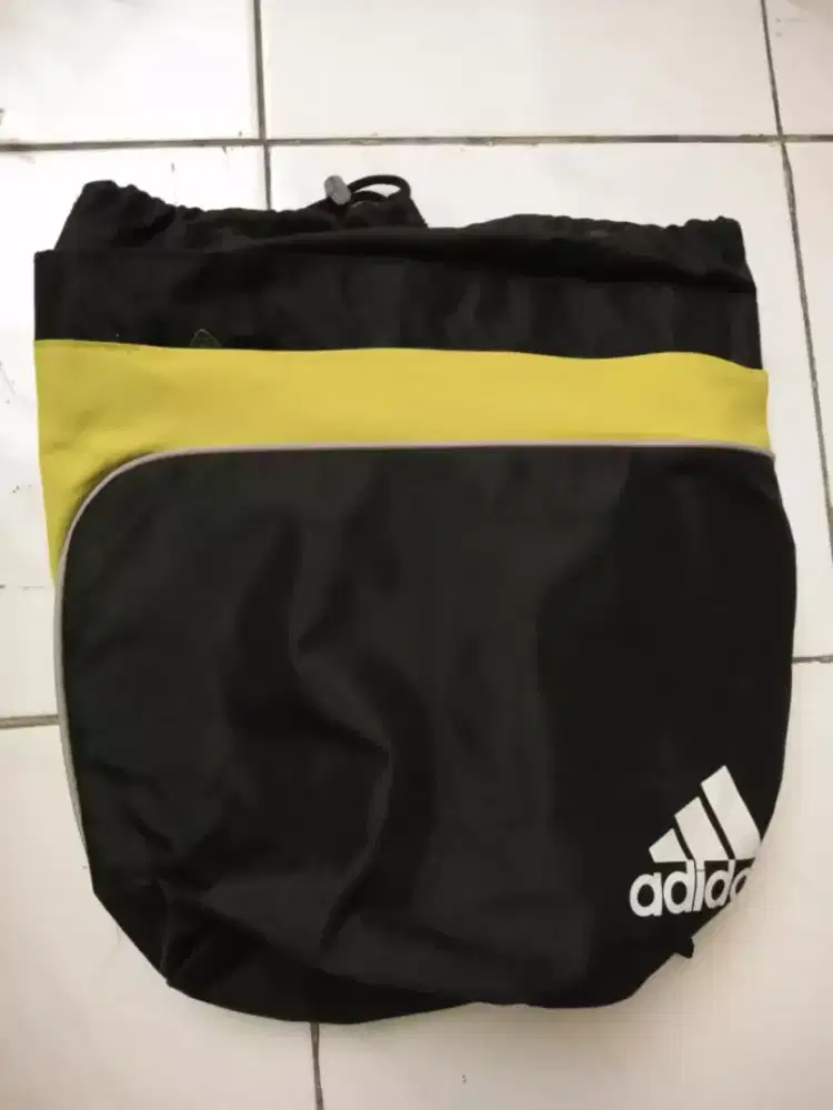 tas serba guna Adidas