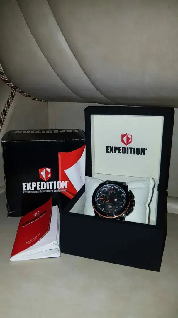 Jam Expedition Pria, Rubber Strap, Komplit