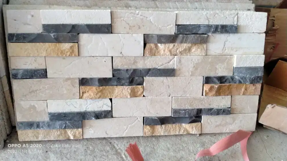 Batu alam mozaik Tulung agung