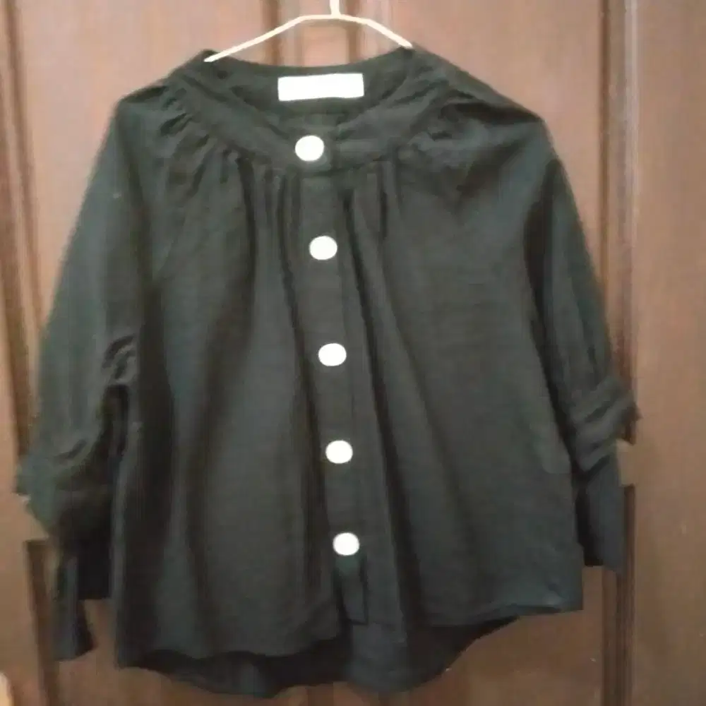 Preloved blouse brand editor m