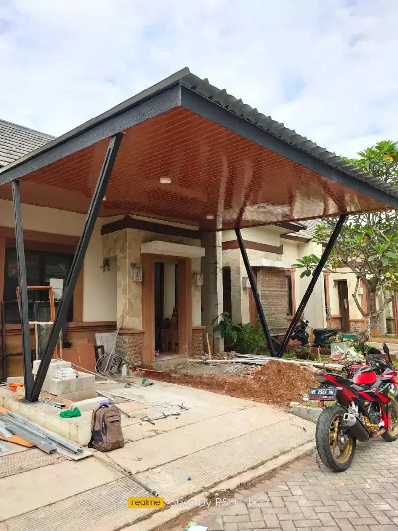 Kanopi atap alderon terpasang berikut bahan
