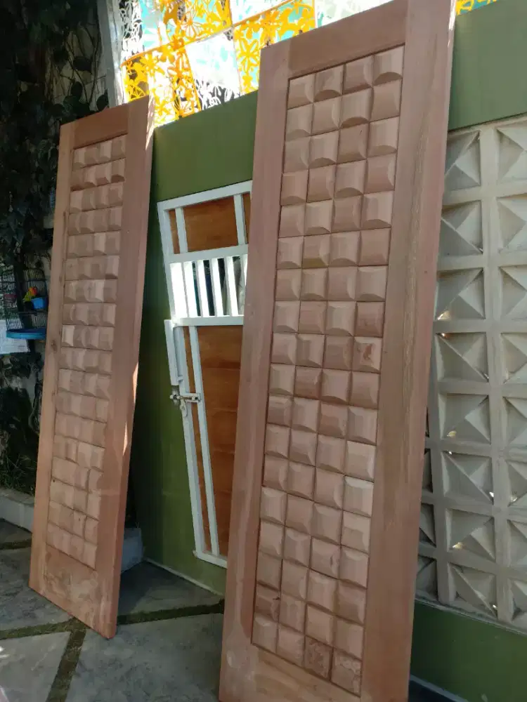 Kusen jendela dan pintu