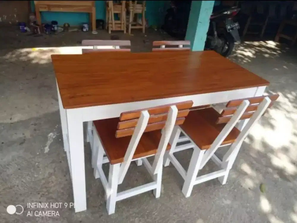 Meja kursi resban baru