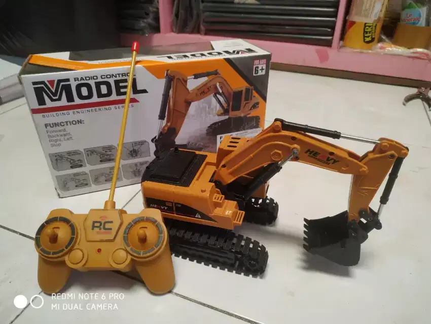 Excavator col Beko mainan anak mobil-mobilan remote control