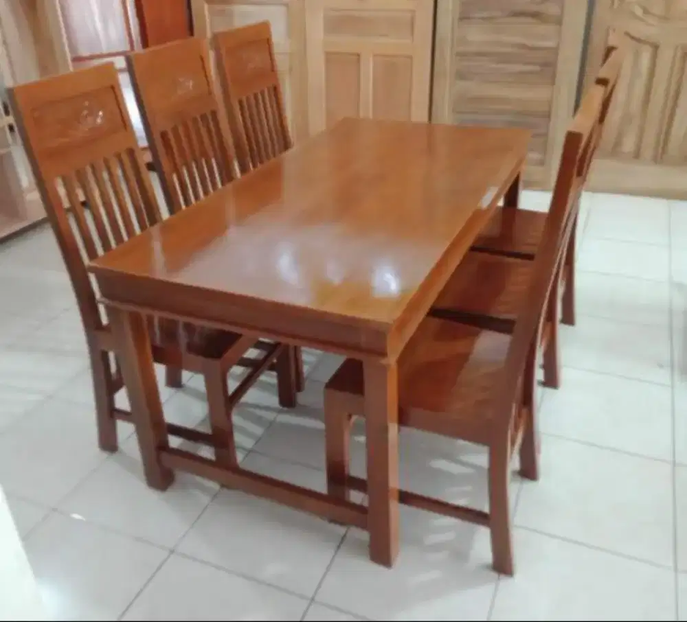 Meja makan, Kursi makan, meja kursi makan