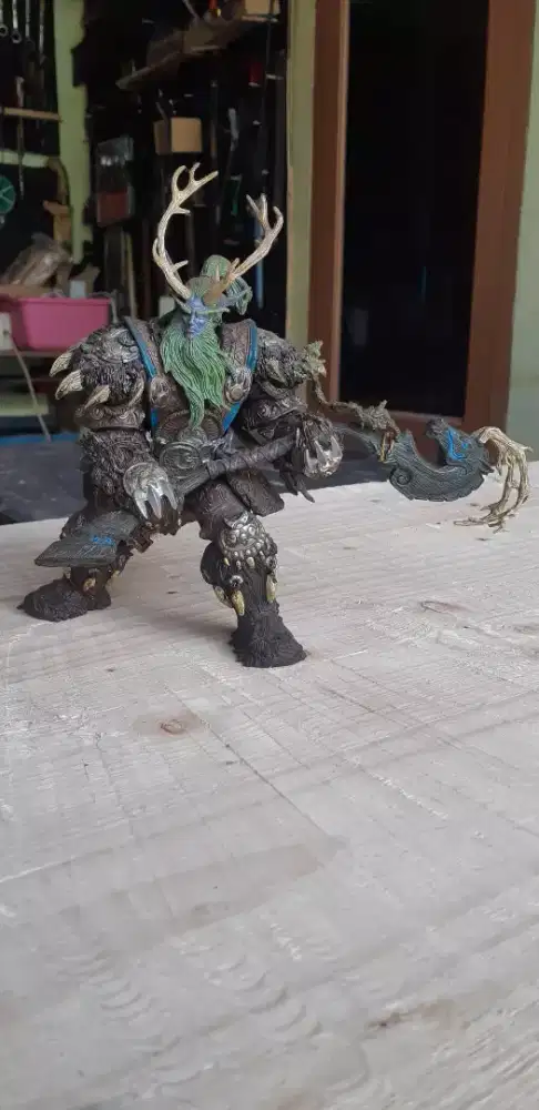 Action figure war of craft