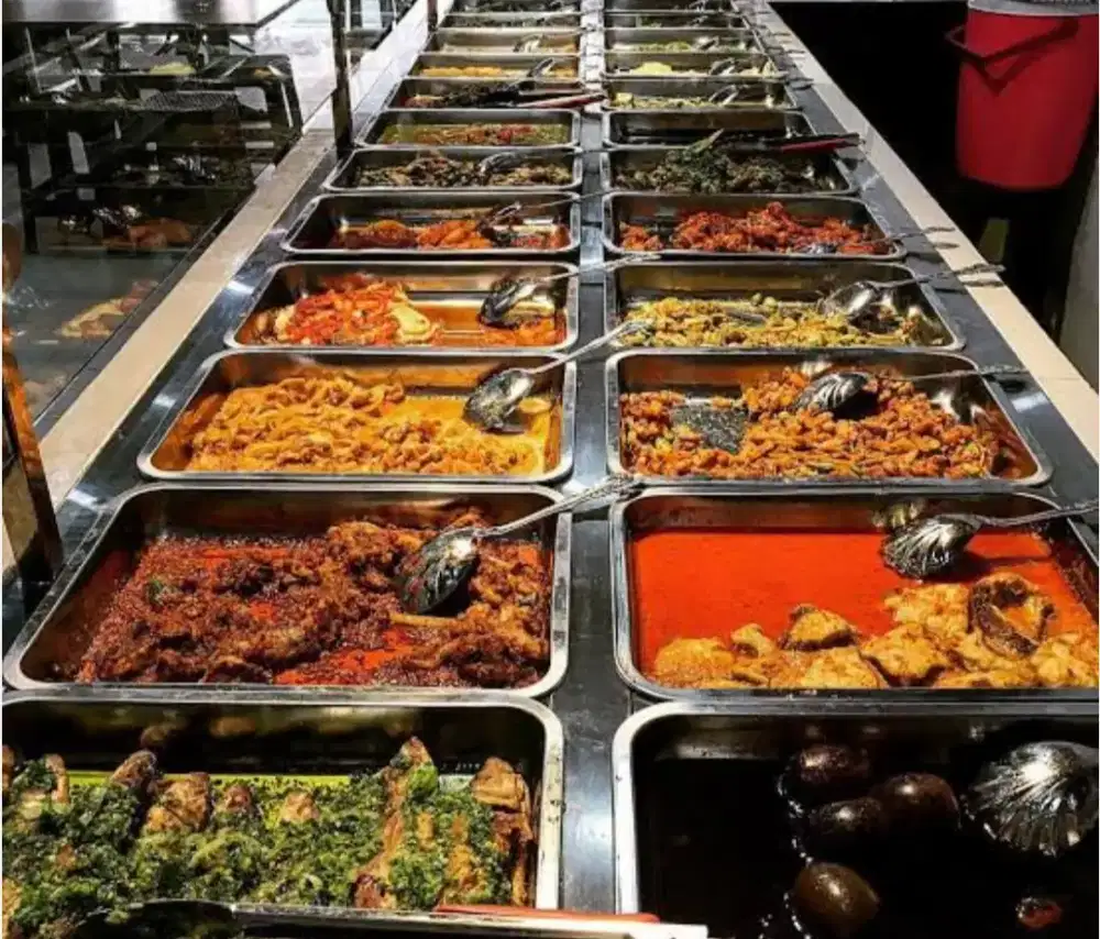 Pegawai Serabutan Wanita