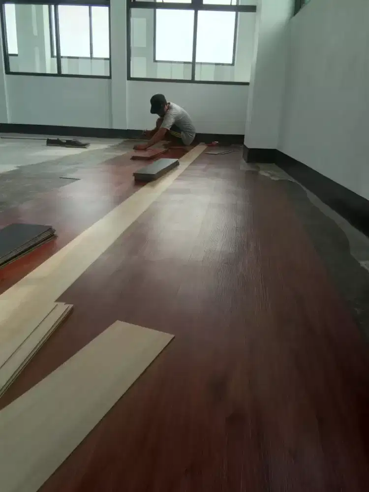 FLOORING VINLY THE BEST