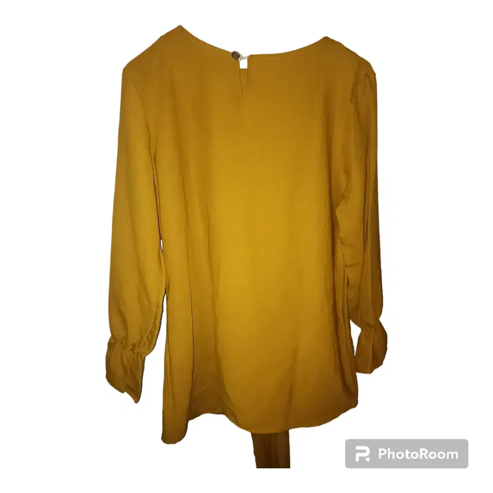 Blouse kunyit May outfit