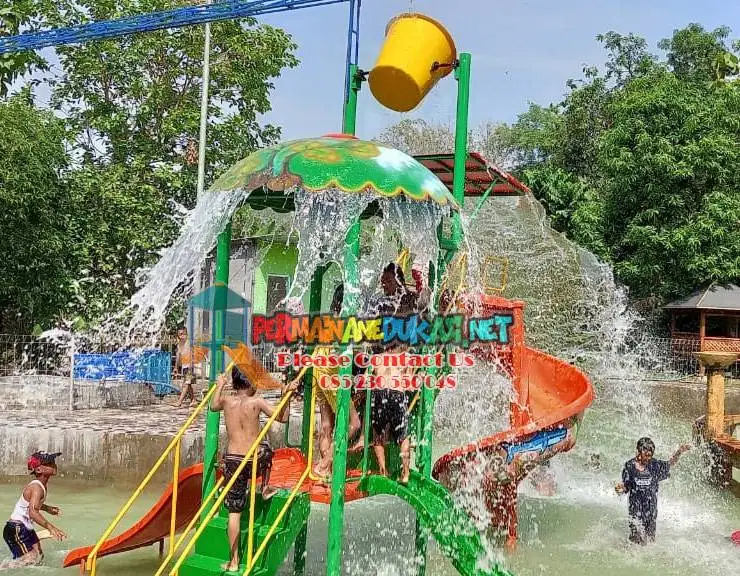 Playground kolam renang anak favorit