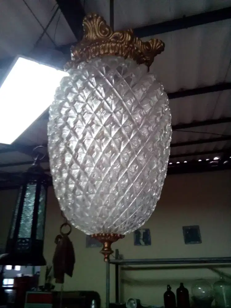 Lampu Nanas Kristal Antik Lawas
