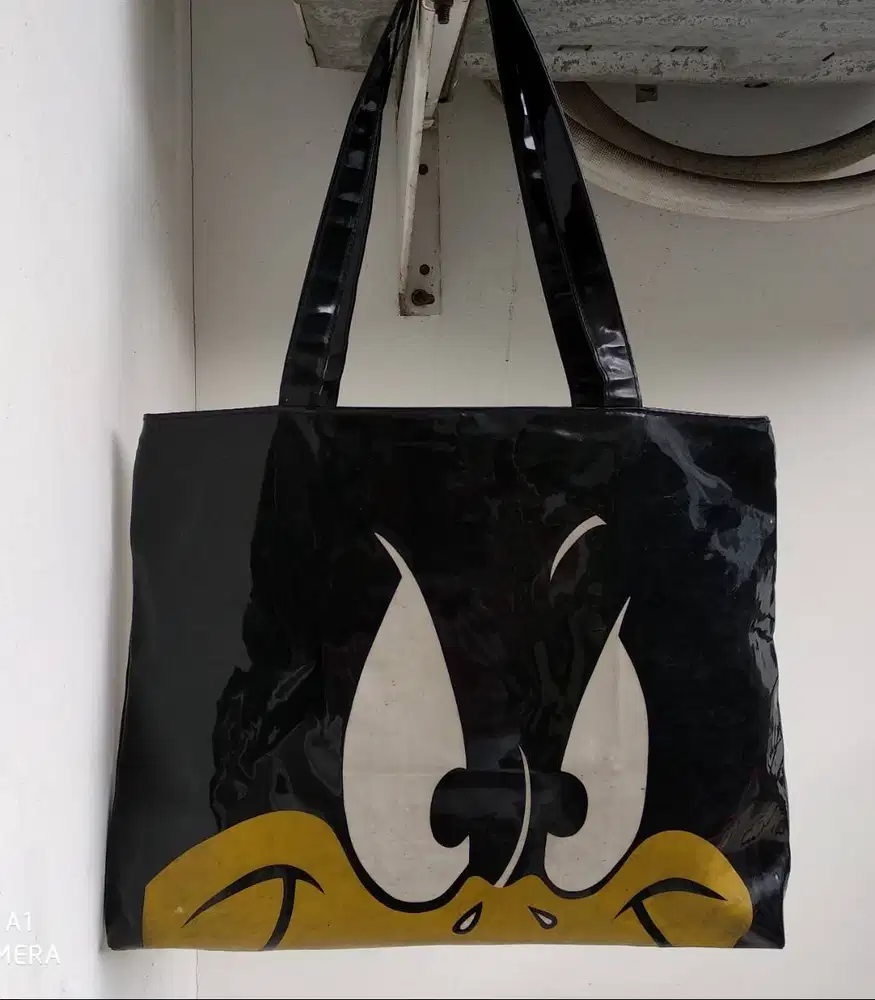 Tas Hitam Kucing