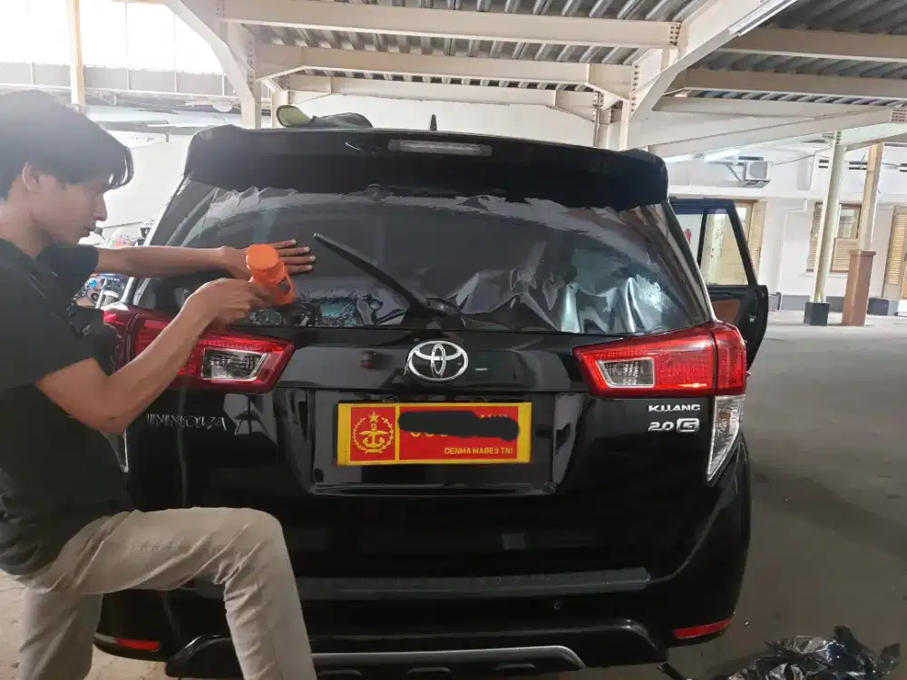 kaca film mobil panggilan ke lokasi anda