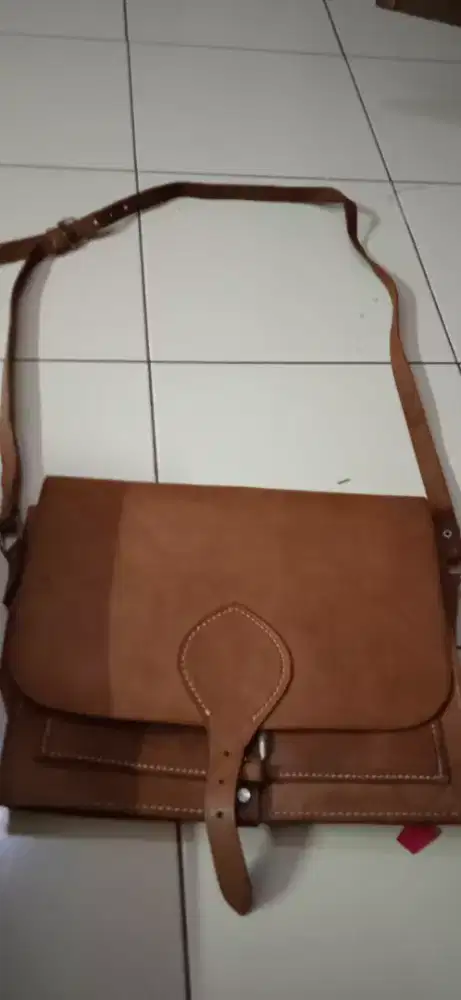 Tas kulit asli universal