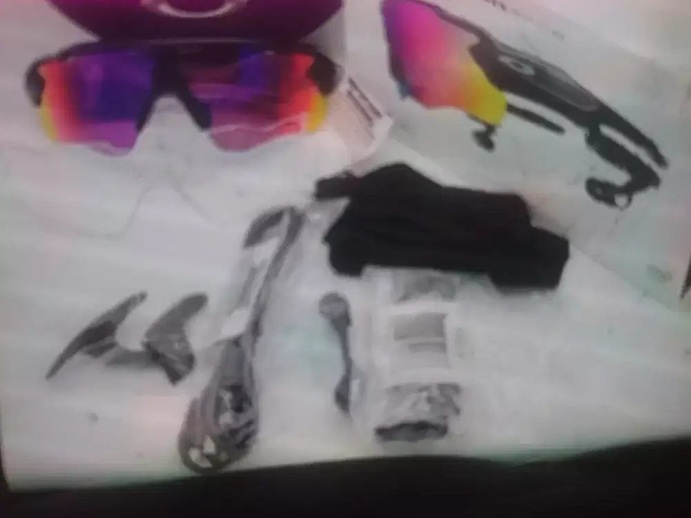 Kacamata oakley bluetooth putih gundam & black marvel