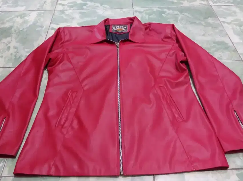 Jaket kulit caleb merah cewek  xxl