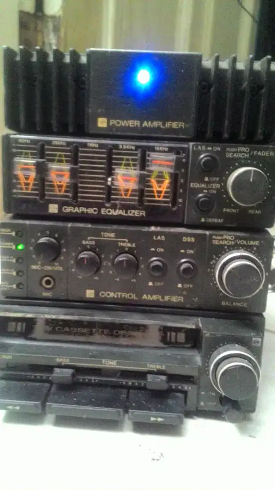 Fujitsu ten car stereo jadul