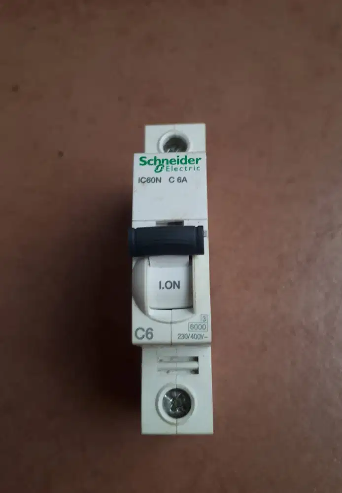 Schneider 1P IC60N C6A MCB break cap 6KA (A-613)