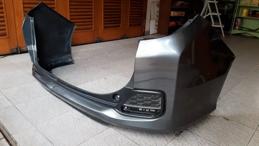 Bumper Belakang Honda Mobilio Ori