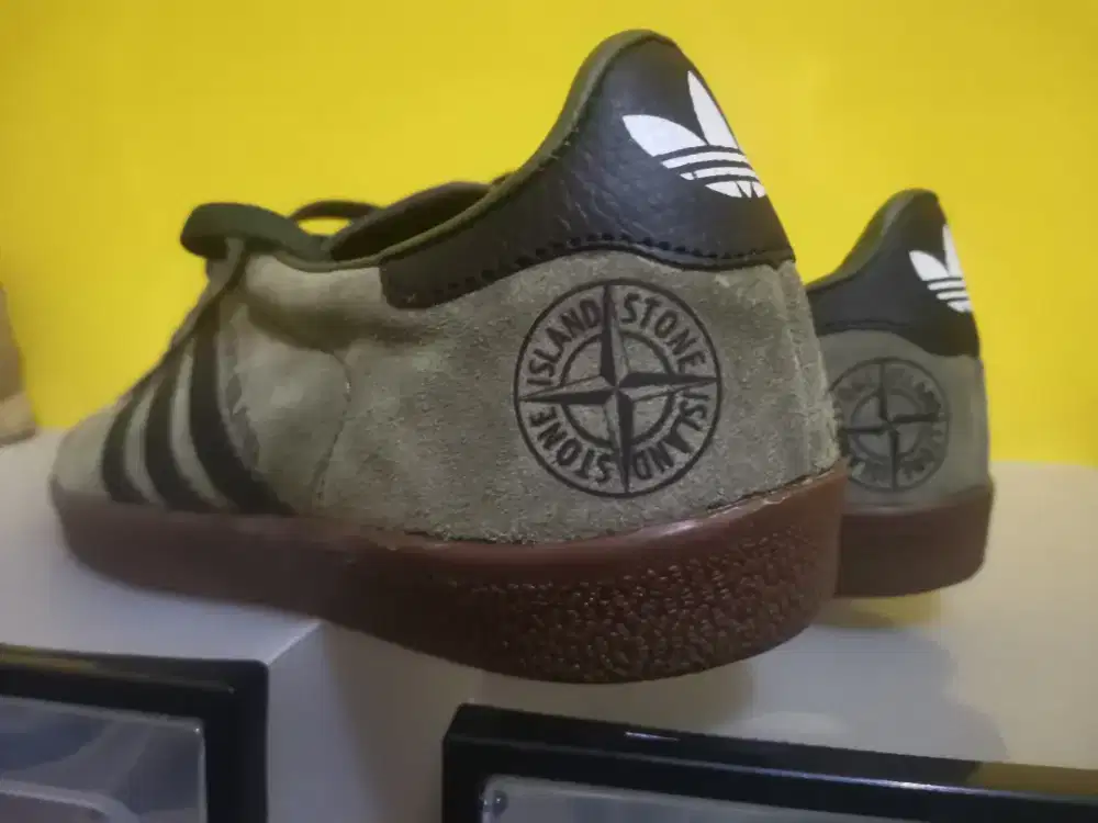 Adidas x best sale stone island shoes