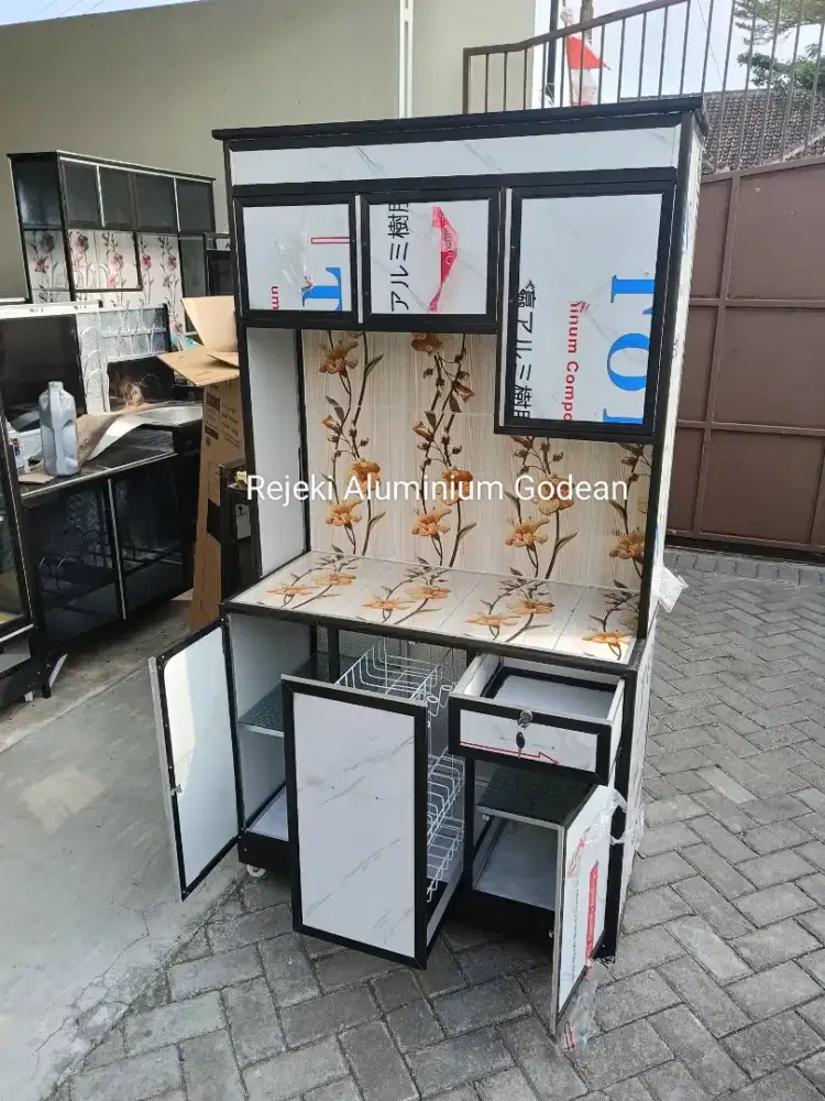 Rak piring bahan acp