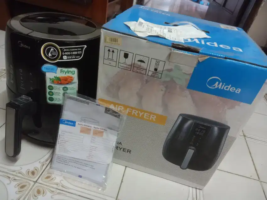 MIDEA AIR FRYER MF-CN20A