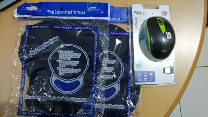 Mouse Wireless SPC (termasuk Baterai) Bonus Mousepad