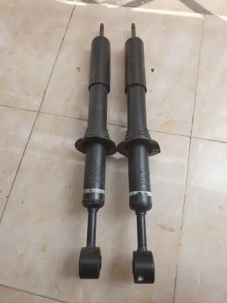 Shockbreaker VRZ Copotan cocok utk fortuner VNT