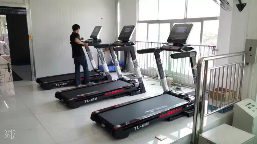 TREADMILL ELEKTRIK TF 126 // 4 HP