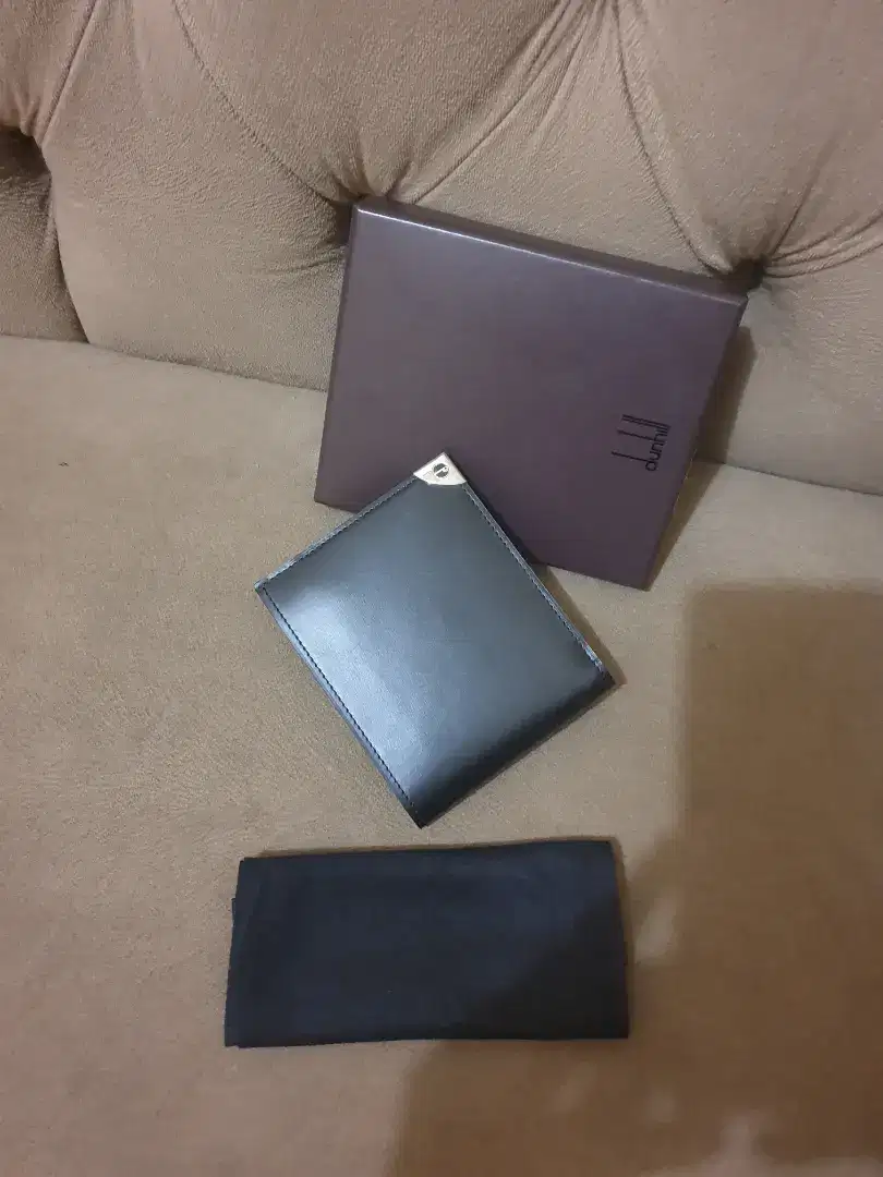Like new .authentic dompet .wallet dunhill limitet