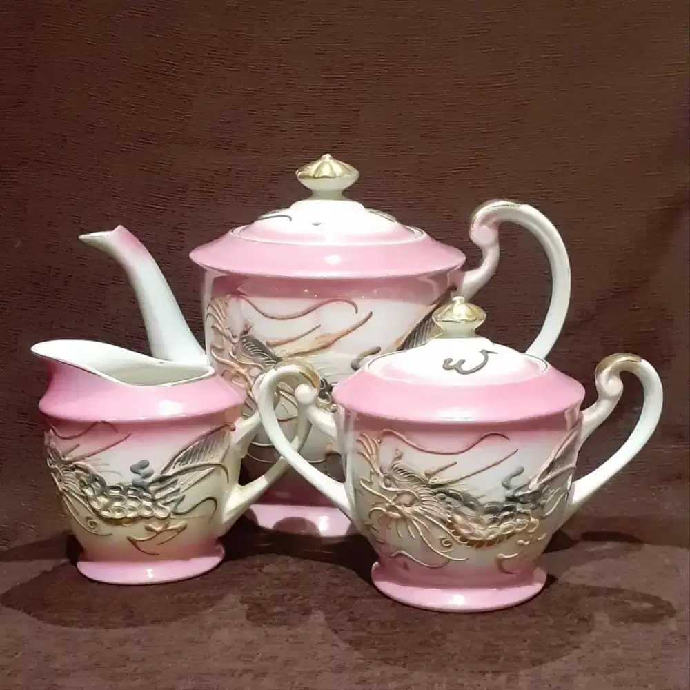 Seri Satsuma naga timbul klasik jaman dulu