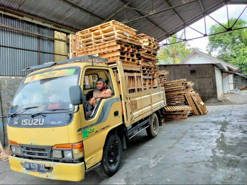 grosir palet kayu bekas alas barang berat bisa untuk kandang, paket, t