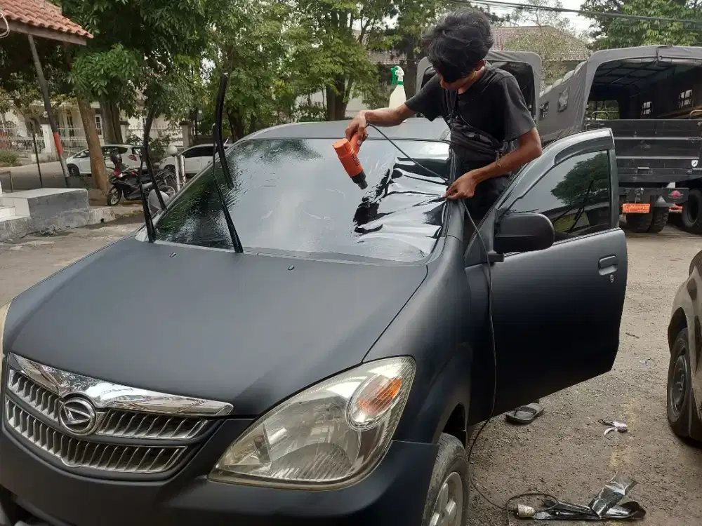 kaca film mobil berbagai merk panggilan