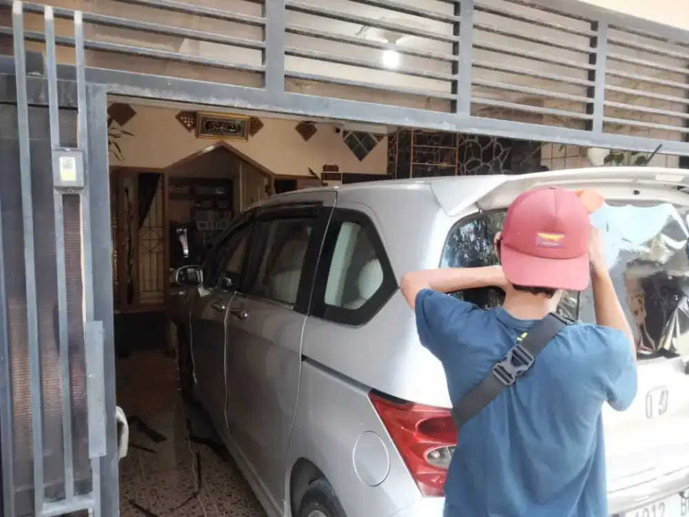 spesialis pasang kaca film mobil panggilan