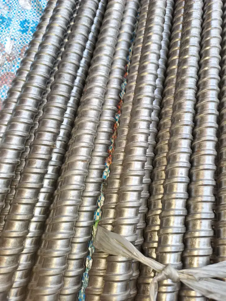 tierod m16/asderat kasar 15/17 per meter