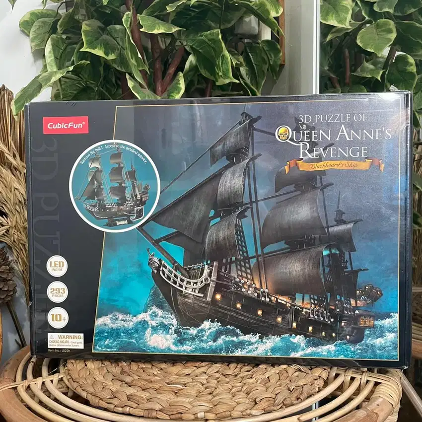 Cubicfun The Queen Anne’s Revenge LED / 3D Puzzle Mainan Kapal